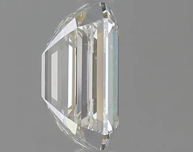 2.06 Carats EMERALD Diamond