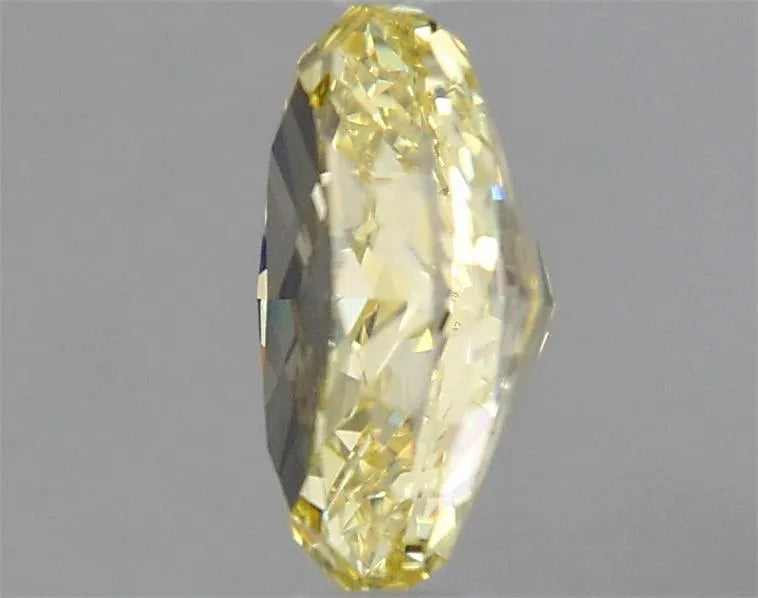 0.81 Carats OVAL Diamond