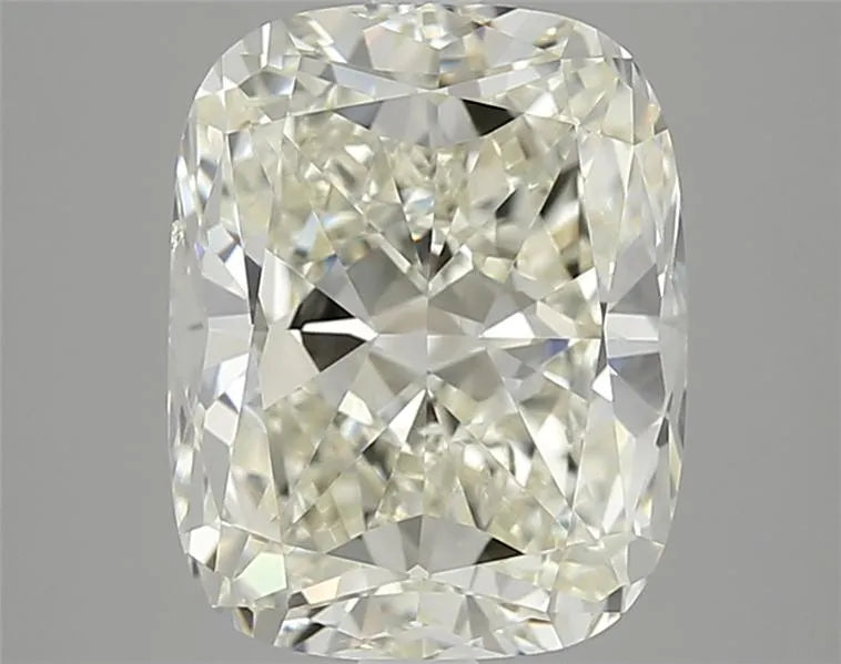 4.03ct Cushion modified Natural Diamond (Colour J, Clarity VS2, Cut VG, IGI Certified)