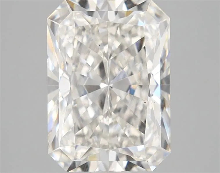 2.07ct Radiant Lab Grown Diamond (Colour G, Clarity VS2, GIA Certified)