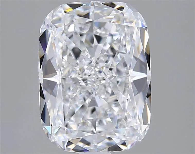 2.72ct Cushion modified Lab Grown Diamond (Colour D, Clarity VVS2, IGI Certified)