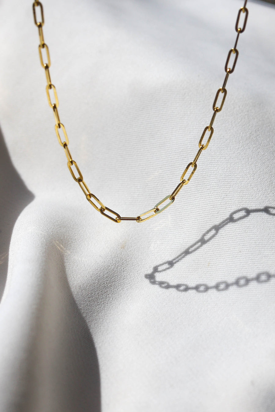 SMALL PAPERCLIP NECKLACE