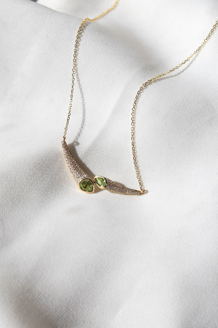 DIAMOND &  PERIDOT NECKLACE