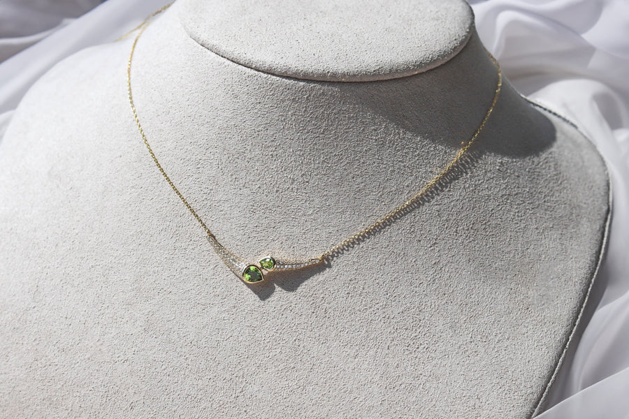 DIAMOND &  PERIDOT NECKLACE