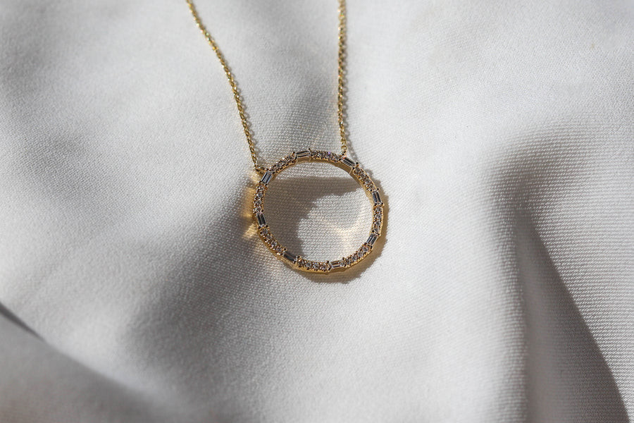 DIAMOND BAGUETTE NECKLACE