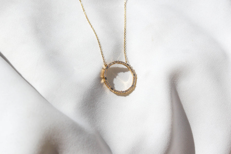 DIAMOND BAGUETTE NECKLACE