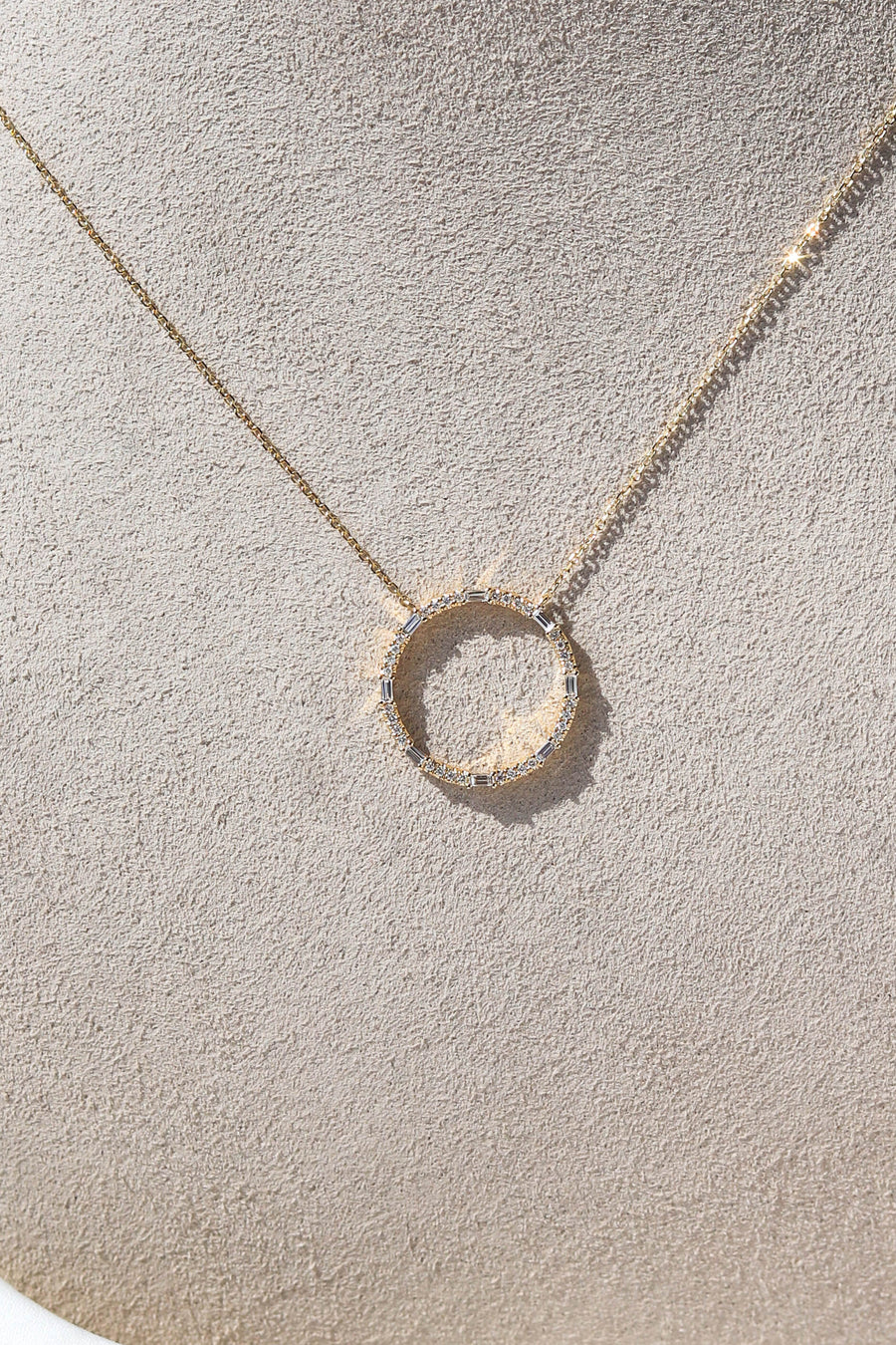 DIAMOND BAGUETTE NECKLACE