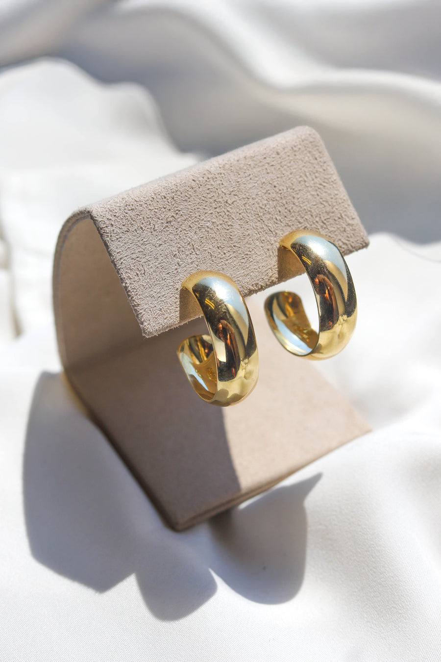 BOLD GOLD HOOPS