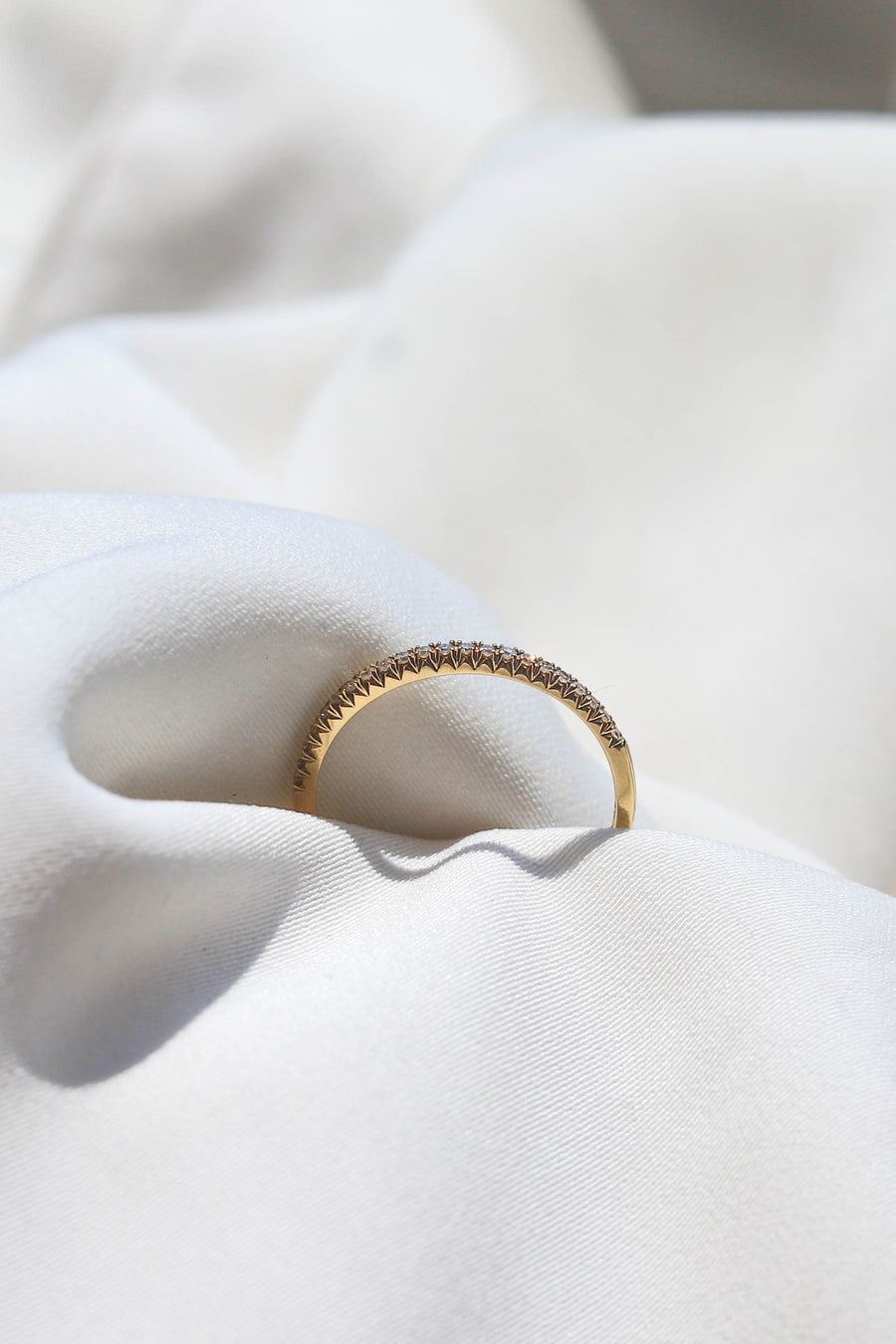 CLASSIC THIN DIAMOND BAND