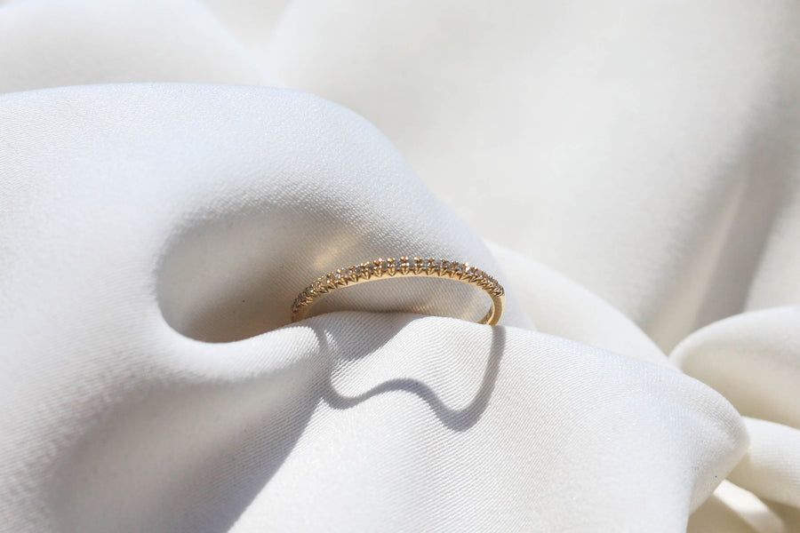 CLASSIC THIN DIAMOND BAND