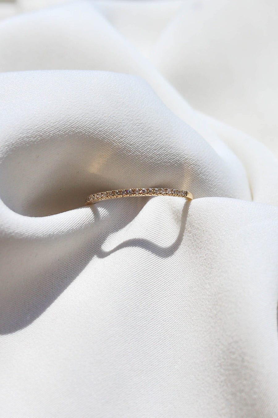 CLASSIC THIN DIAMOND BAND