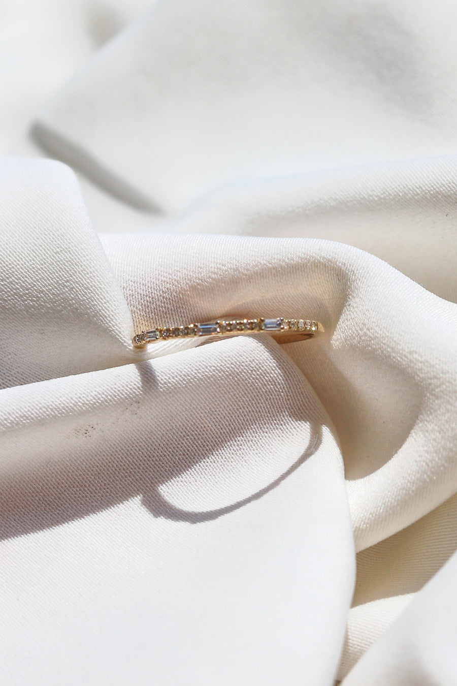 DIAMOND BAGUETTE RING