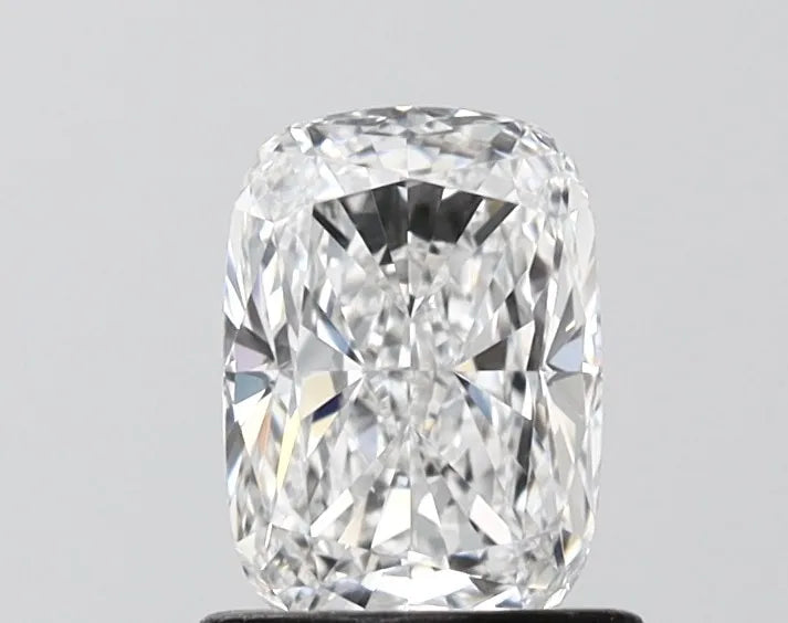1.01ct Cushion modified Lab Grown Diamond (Colour D, Clarity VVS2, IGI Certified)