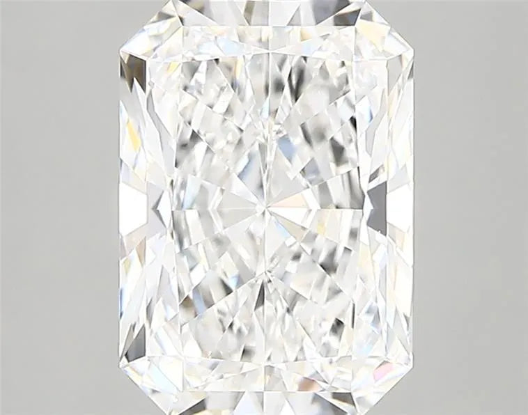 2.7 Carats RADIANT Diamond