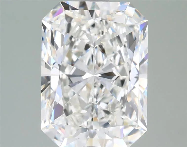 3.05ct Radiant Lab Grown Diamond (Colour G, Clarity VVS1, IGI Certified)