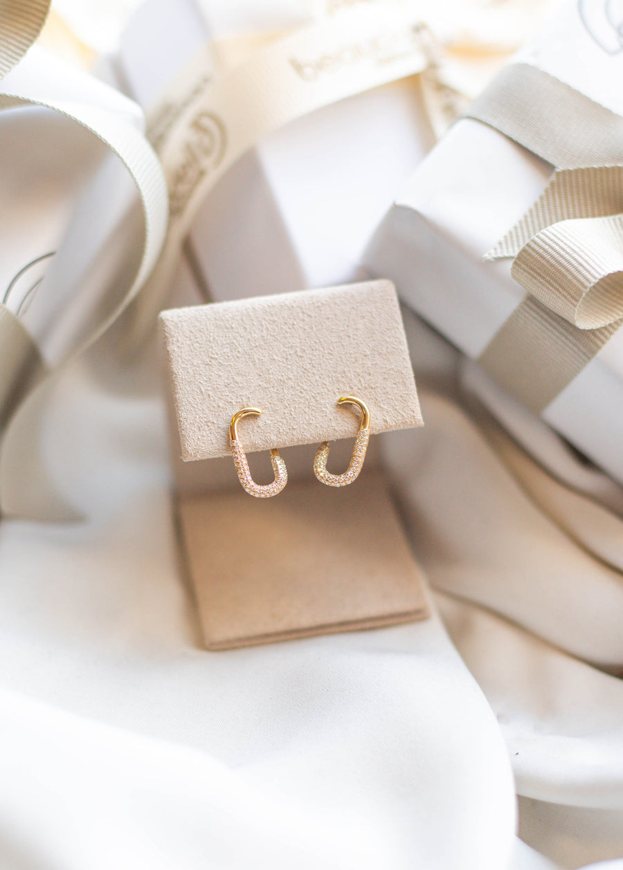 PAPERCLIP DIAMOND EARRINGS GOLD